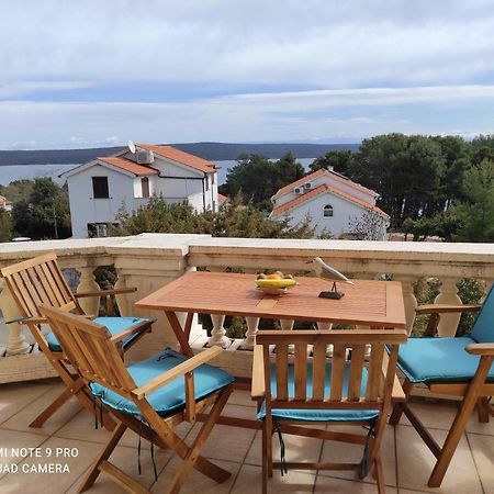 Galboka Nine Apartment Nerezine Bagian luar foto