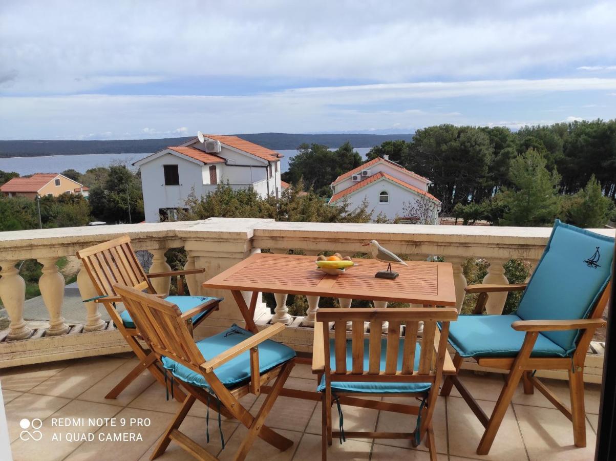 Galboka Nine Apartment Nerezine Bagian luar foto