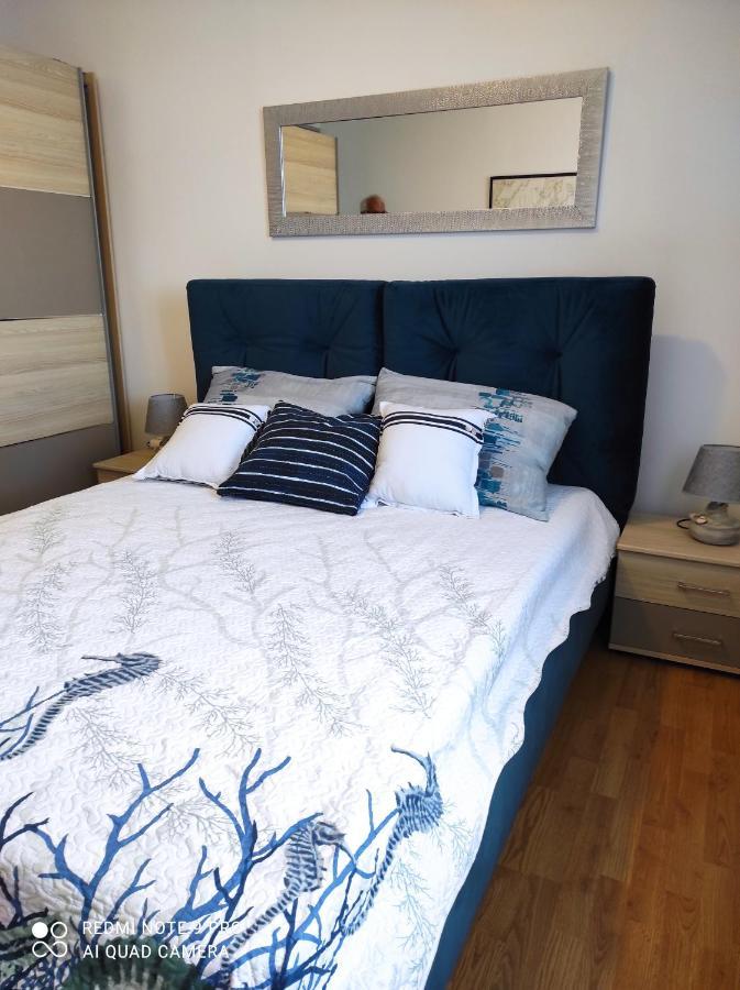 Galboka Nine Apartment Nerezine Bagian luar foto