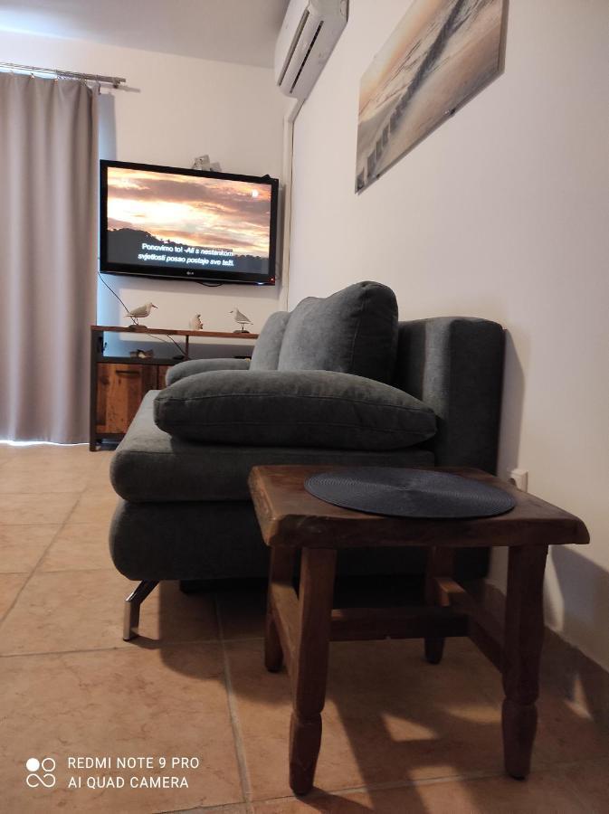 Galboka Nine Apartment Nerezine Bagian luar foto