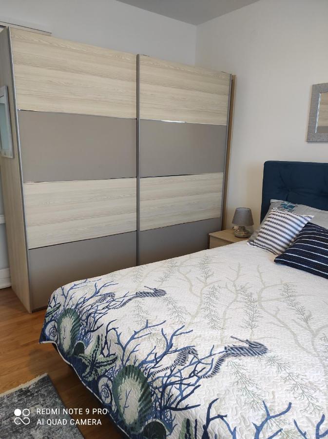 Galboka Nine Apartment Nerezine Bagian luar foto