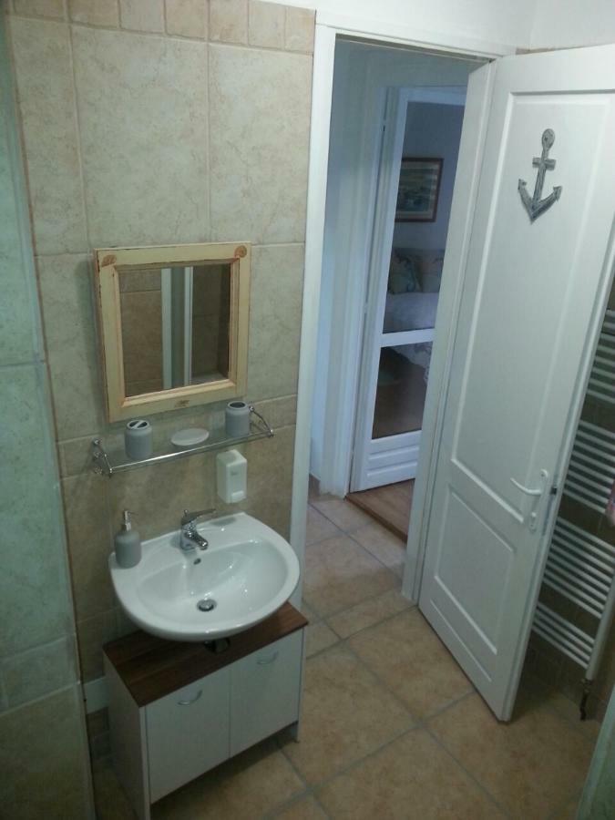 Galboka Nine Apartment Nerezine Bagian luar foto